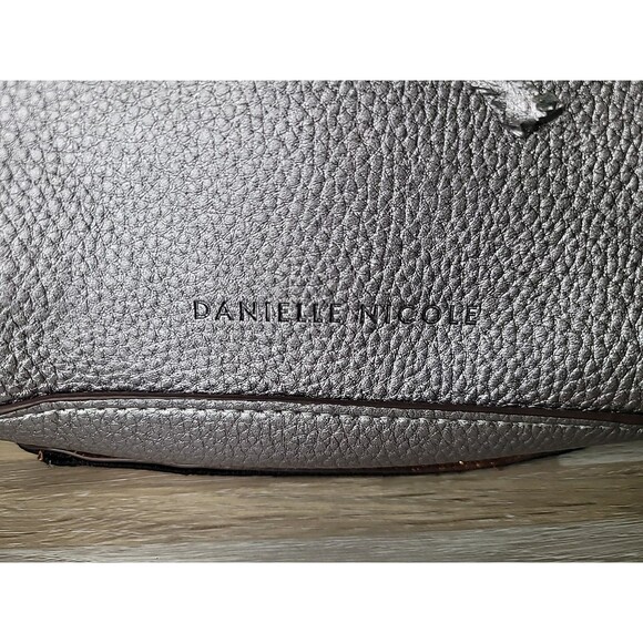 Danielle Nicole Looney Tunes Bugs Bunny Glitter Purse Crossbody READ!! - Picture 8 of 16